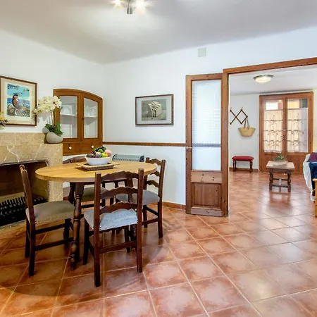 Hébergement de vacances Casa Joana Acogedora Casa De Pueblo Con Terraza Pollença