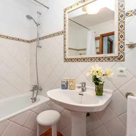 Hébergement de vacances Casa Joana Acogedora Casa De Pueblo Con Terraza