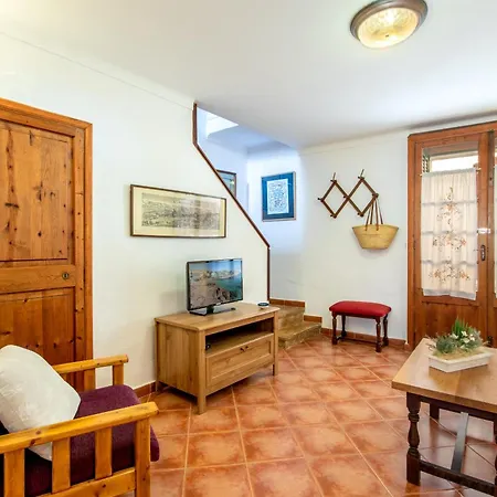 Casa Joana Acogedora Casa De Pueblo Con Terraza Holiday home